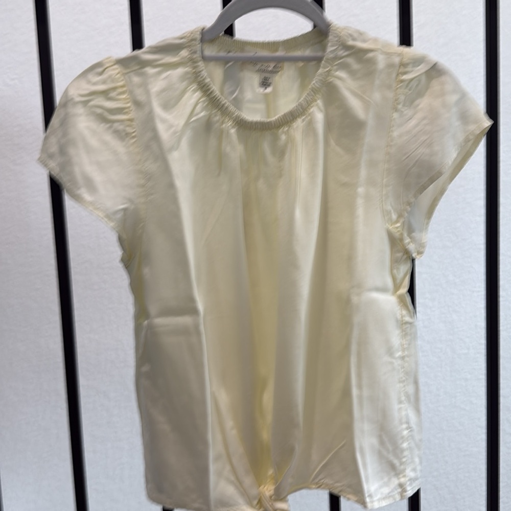 Anthropologie cloth & stone Pale Yellow Tie Top
